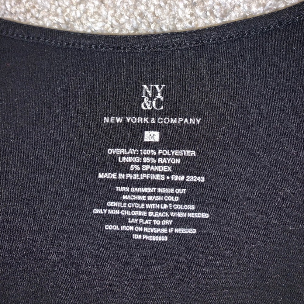 New York & Company Purple & Blue Floral Blouse size M - Picture 4 of 5